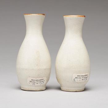 A pair of ge-glazed vases, Ming dynasty, 17th Century.
