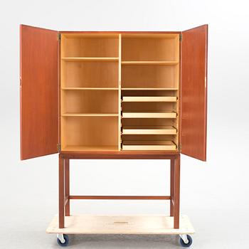 Axel Larsson, cabinet, 1-147 from the Signum series, AB Svenska Möbelfabrikerna Bodafors, 1963.