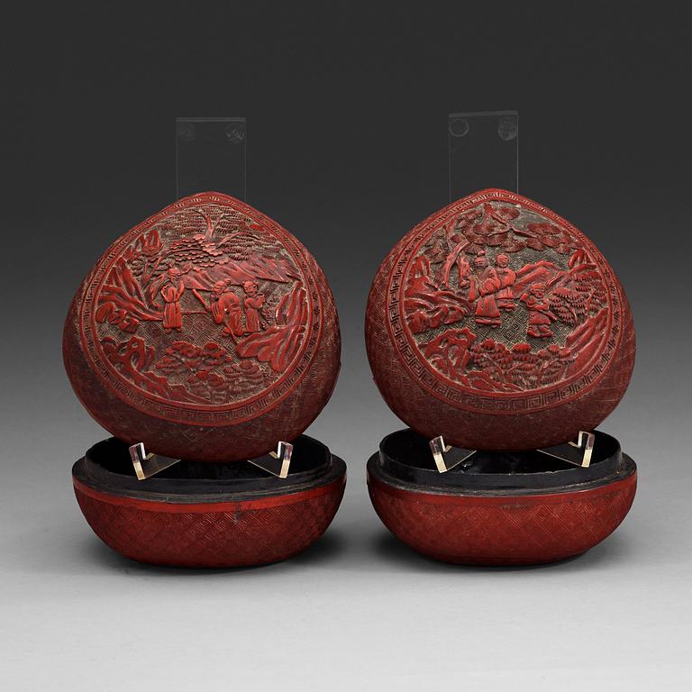 Two lacquered boxes with covers, Qing dynasty, 19th Century.