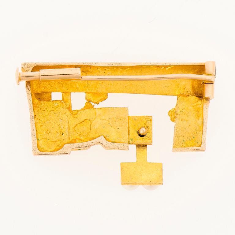 A BJÖRN WECKSTRÖM BROOCH, cultured pearls, 14K gold. Lapponia 1966.