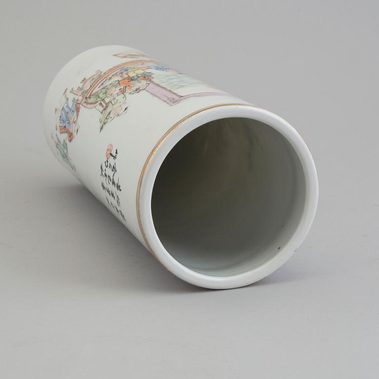 A qianjiang hat stand, early 20th century, Yu Ziming (1843—1911).