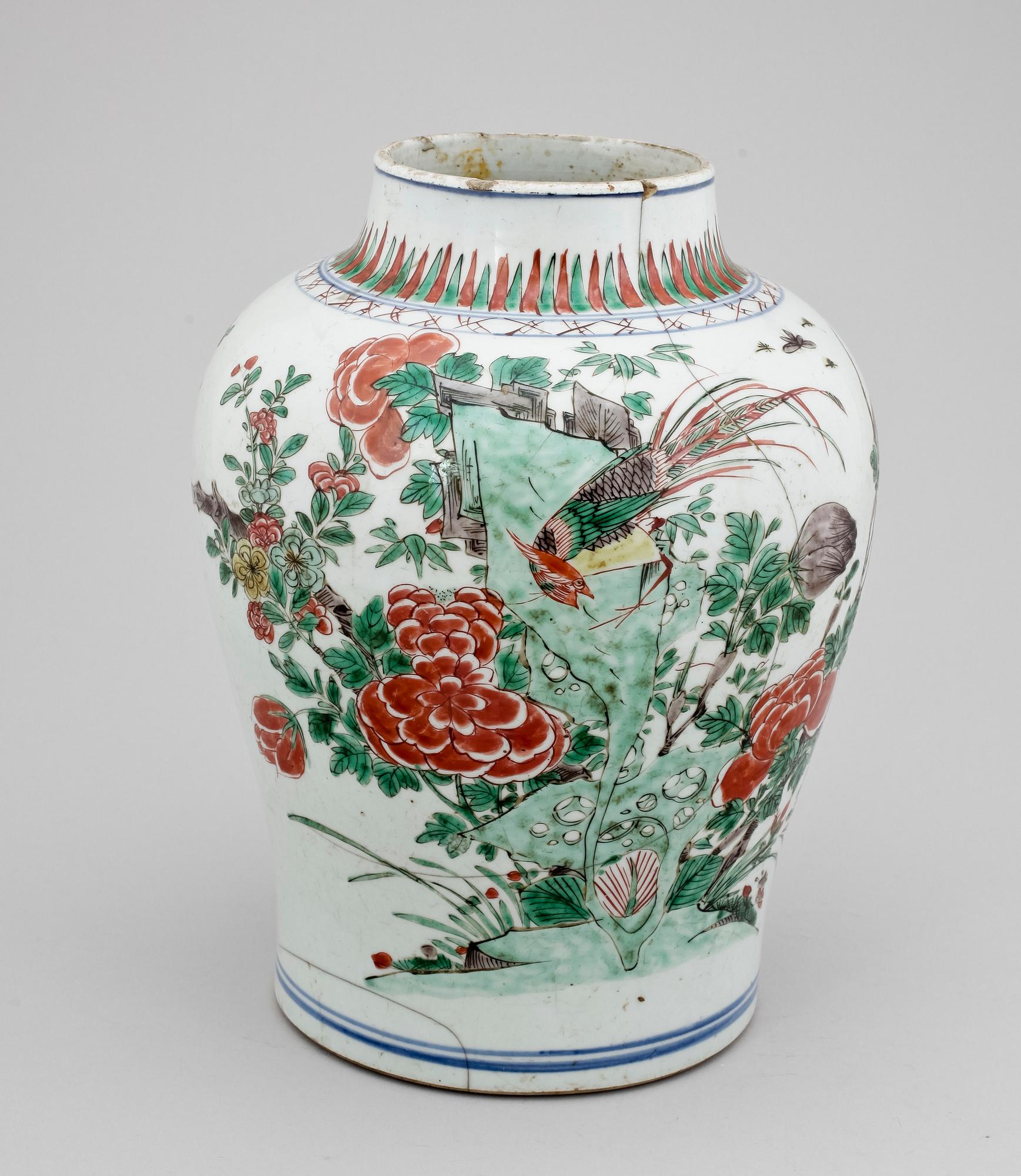 URNA, porslin, Kina. Transition. 1600-tal.