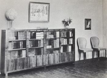 Carl Malmsten, a walnut bookcase, Sweden, 1930s.