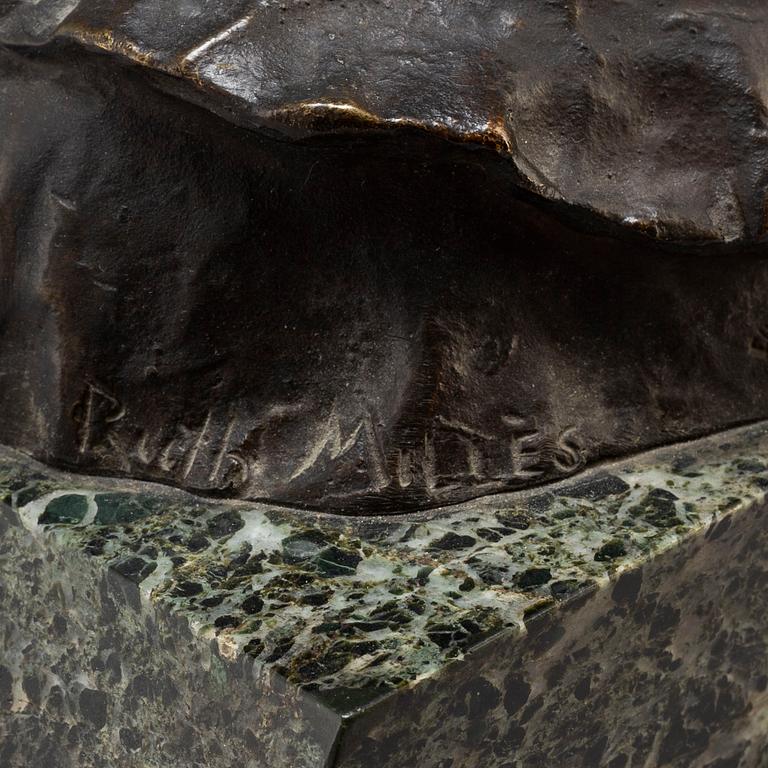 RUTH MILLES, Sculpture, bronze, signed, foundry mark. Total height 24 cm.