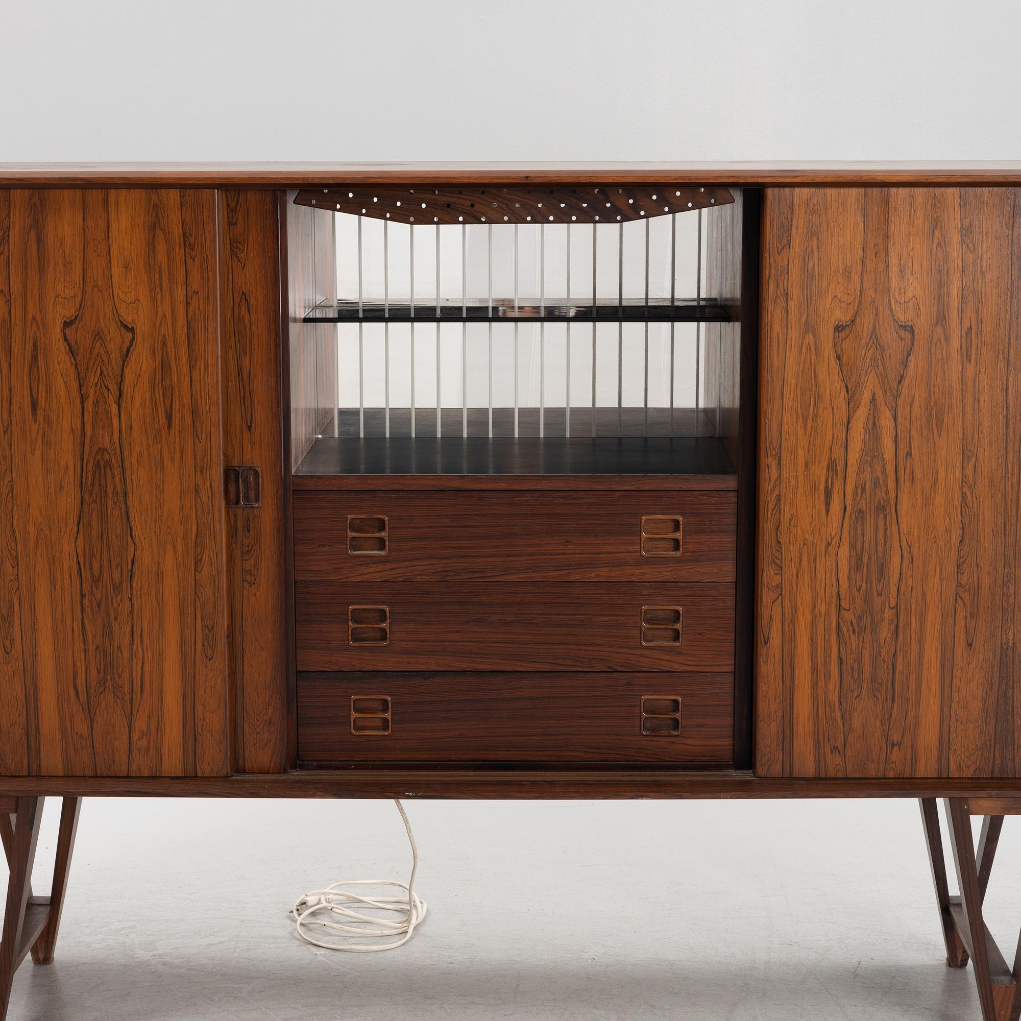 Helge Vestergaard, sideboard, Peder Pedersen, Danmark, 1960-tal.