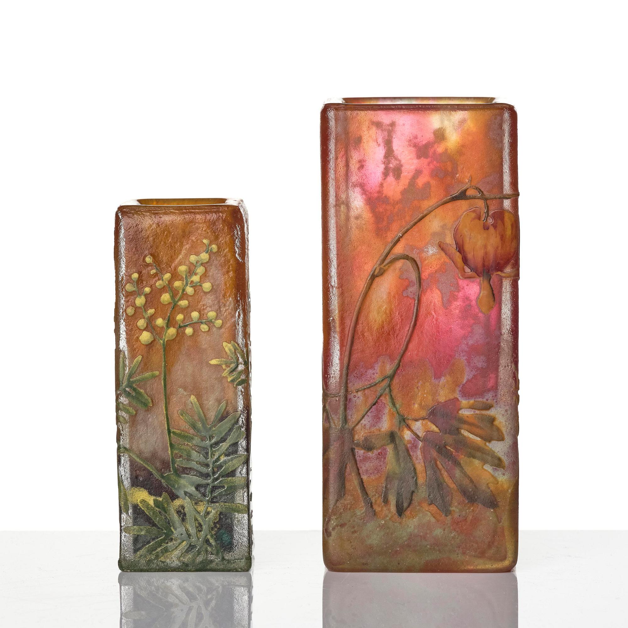 Daum Frères, a set of two Art Nouveau cameo glass vases, Nancy, France.