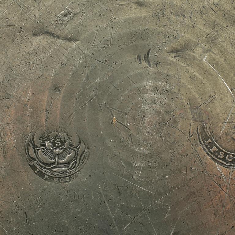 9 pieces of pewter, 18th and 19th century.