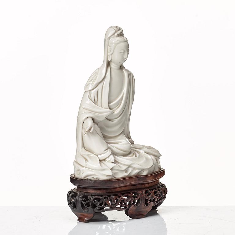 Guanyin, blanc de chine. Qingdynastin, 1700-tal.