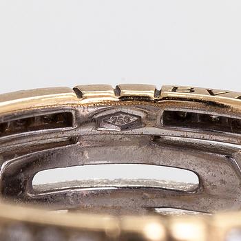 Bulgari, ring, "Parentesi", 18K guld och diamanter ca 0.25 ct totalt.