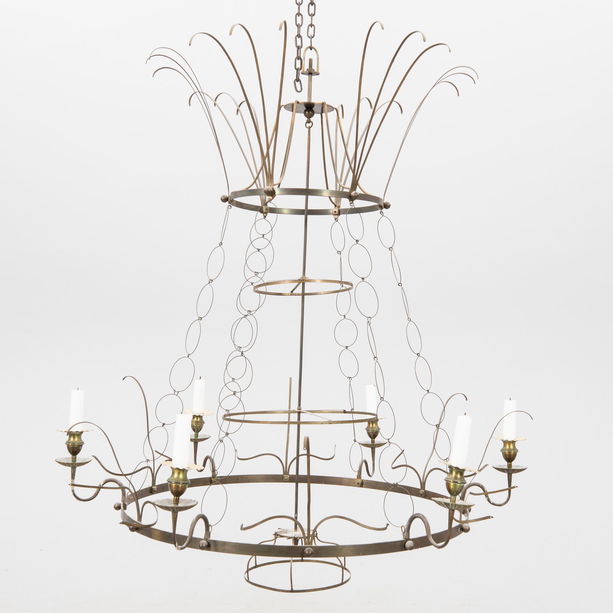 A 20th century chandelier.