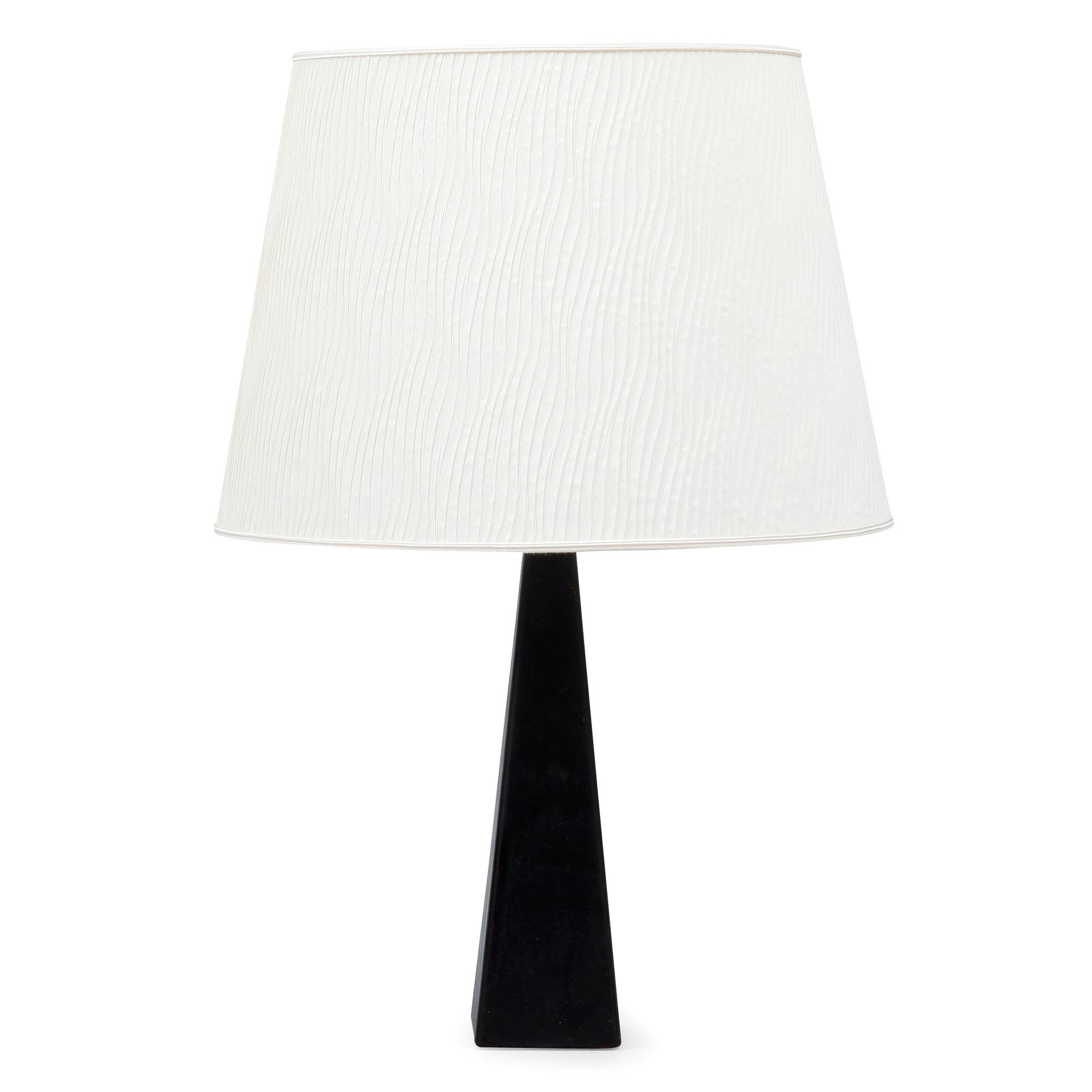 Lisa Johansson-Pape, BORDSLAMPA.