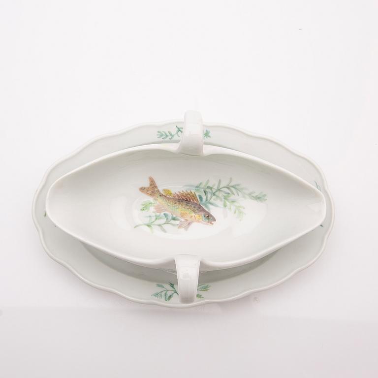 Meissen, tallrikar 12 st, samt en såskål, sannolikt 1800-talets slut.