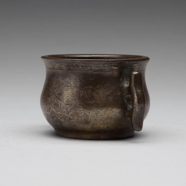 A silver inlay bronze censer, late Qing dynasty.