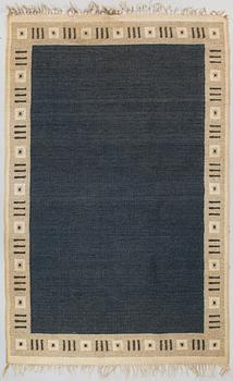 A 1930s Finnish flat weave carpet. Circa 200x130 cm.