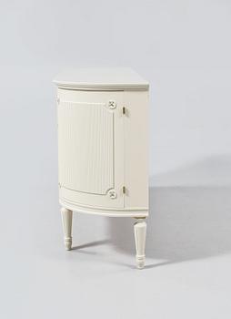 SIDEBOARD, gustaviansk stil, 1900-talets andra hälft.