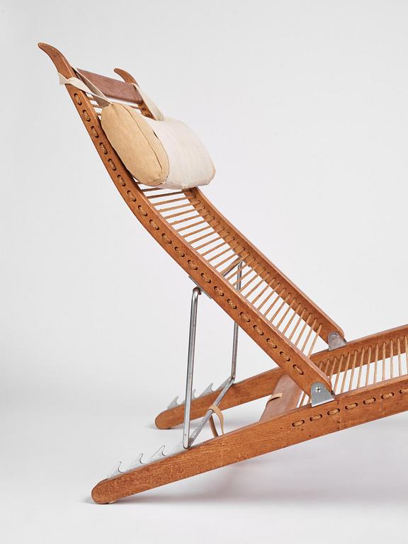 Hans J. Wegner, an oak lounge chair model "JH 524", Johannes Hansen, Copenhagen.