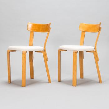 Alvar Aalto, stolar, ett par, "69" för O.Y. Huonekalu- ja Rakennustyötehdas A.B. 1940-tal.