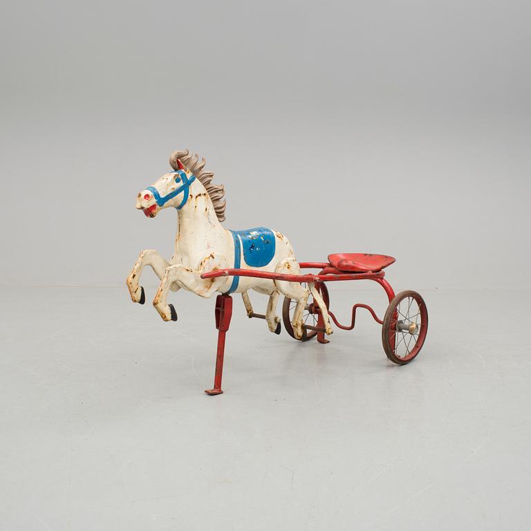 TRAMPHÄST, 1900-talets mitt.