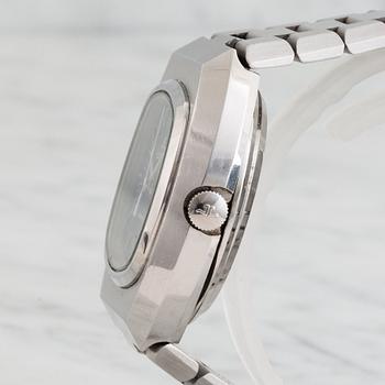 JAEGER-LECOULTRE, Master-Quartz, wristwatch, 41.5 x 43 (46) mm,