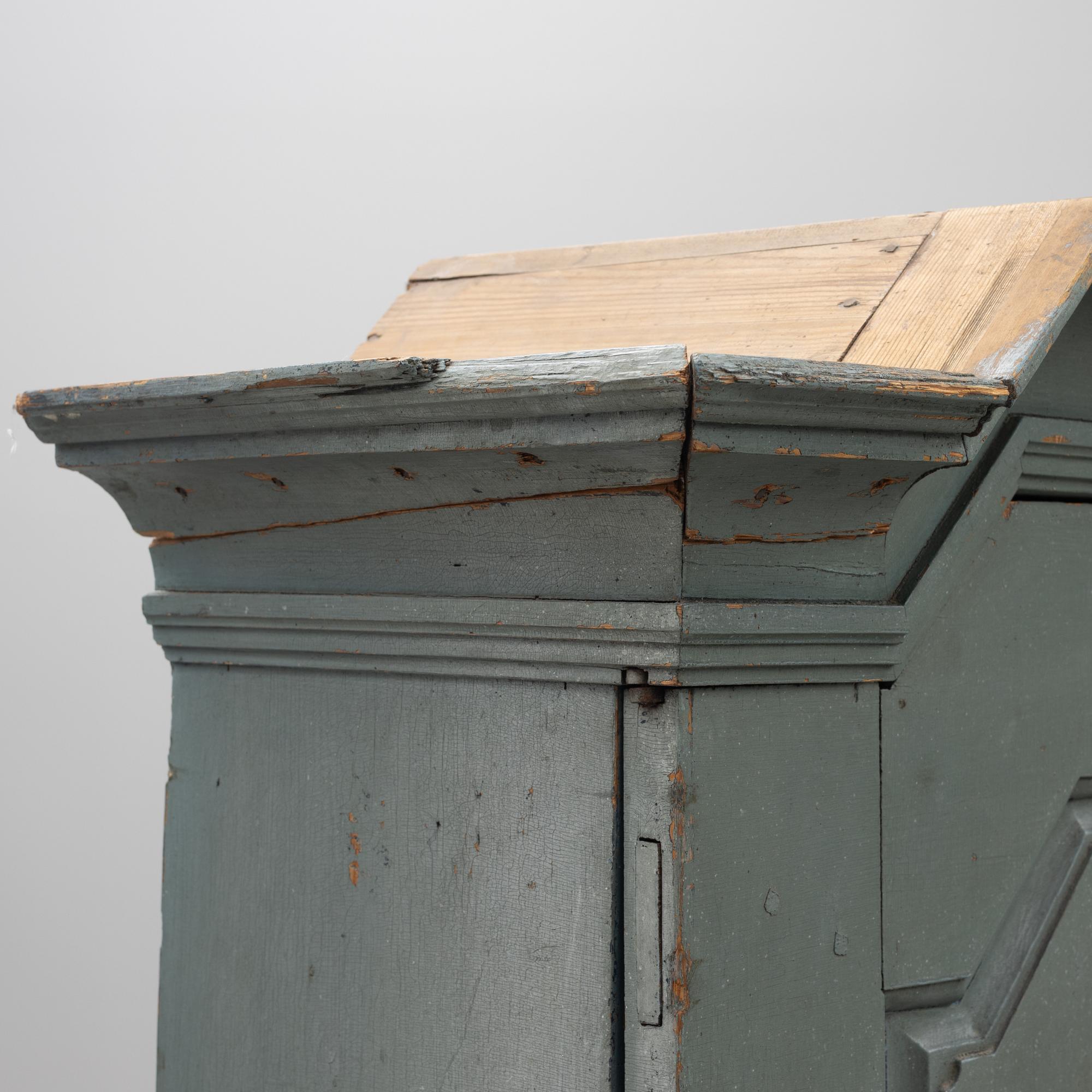 Cabinet, 18th century.