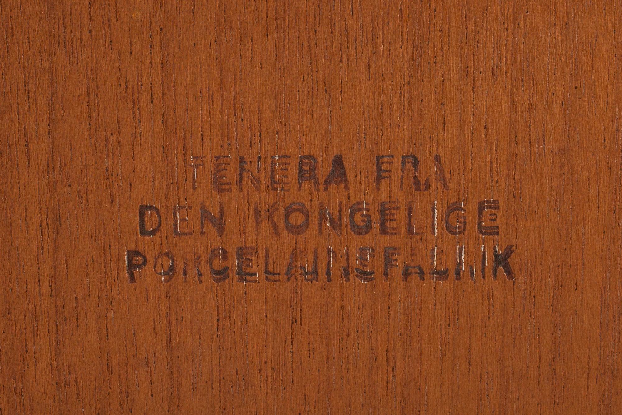 SOFFBORD, kakel "Tenra", Nils Thorsson, Royal Copenhagen, Danmark.