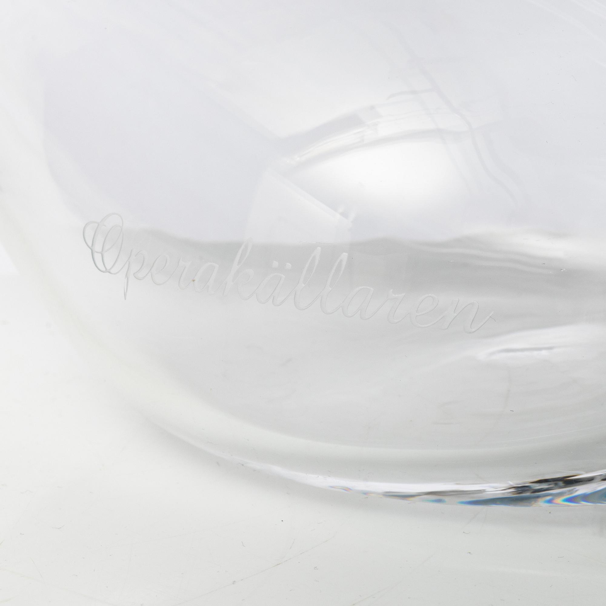 Reijmyre Glasbruk, mattallrikar 7 st, samt karaff, för Operakällaren.