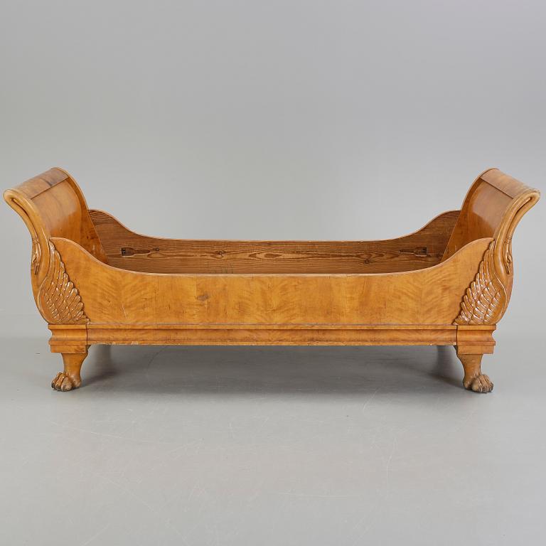 SÄNG, 1800-talets mitt. Senempire.