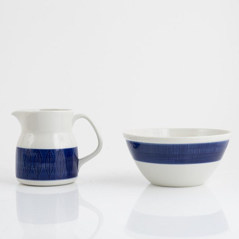 Hertha Bengtson, a 31-piece "Koka blå" dinner service, Rörstrand, Sweden.
