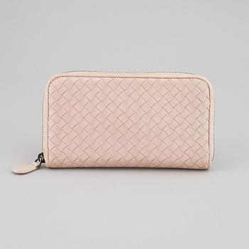 BOTTEGA VENETA, a intrecciato leather wallet.