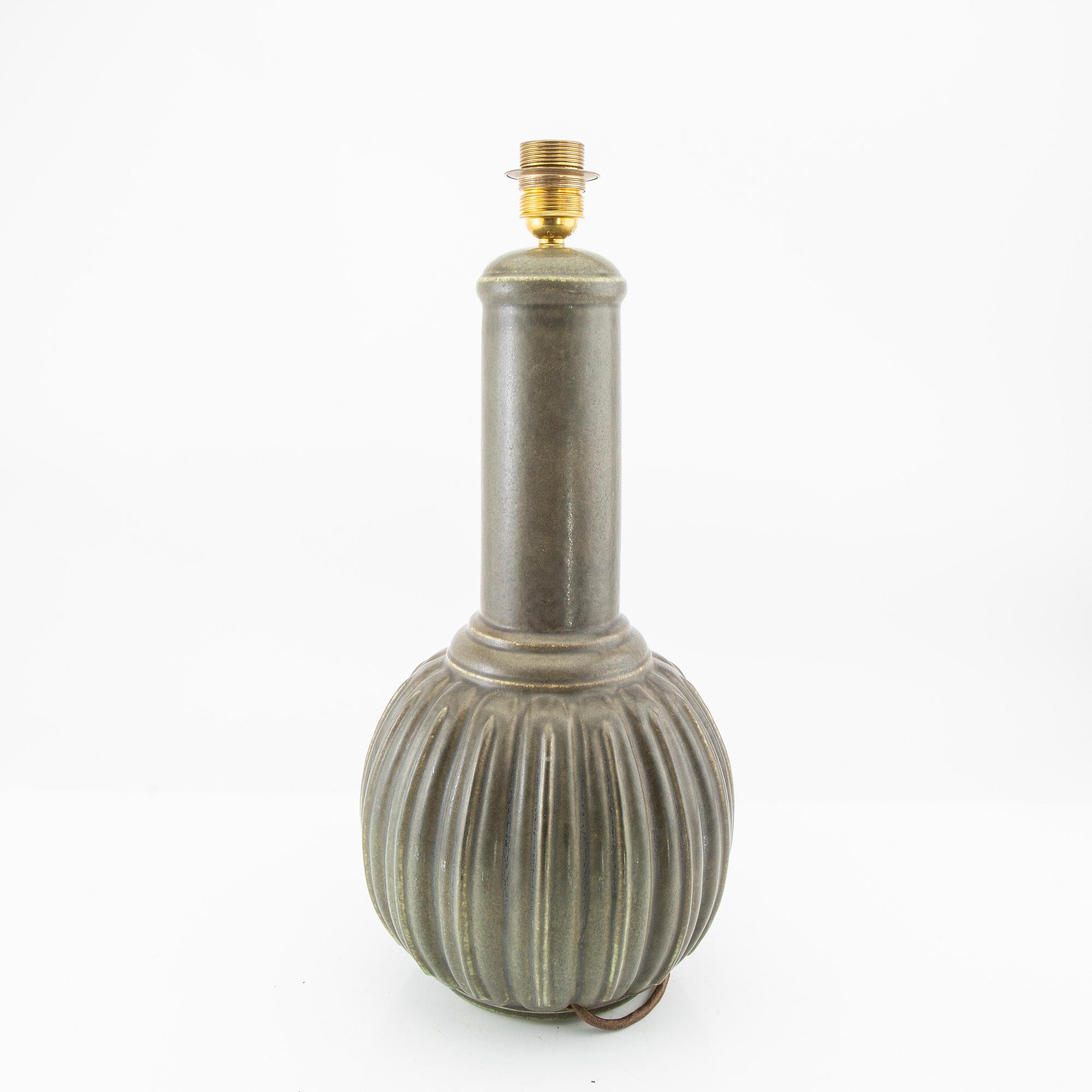 Bordslampa möjligen  Arne Bang Danmark 1900-talets mitt.