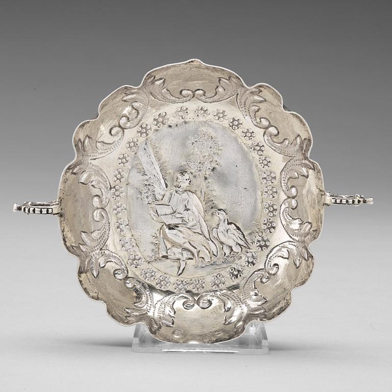 A German 17th centuryparcel-gilt silver sweet meat dish, mark of Johannes Kilian possibly, Augsburg 1685-1687.
