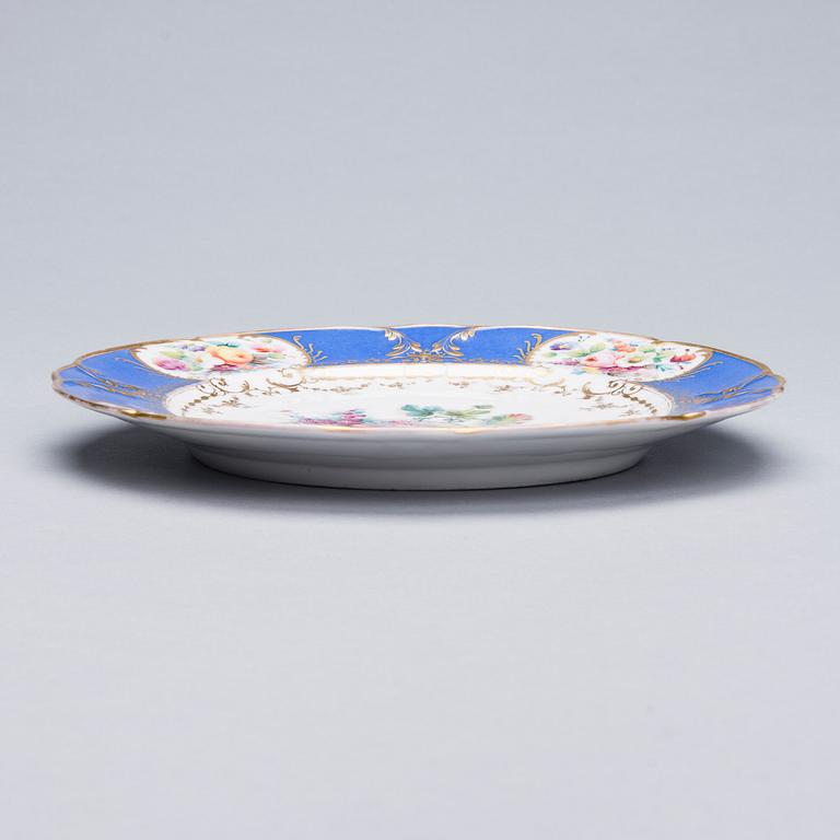 A RUSSIAN PLATE, porcelain, The Popov Factory ca 1830-1850.