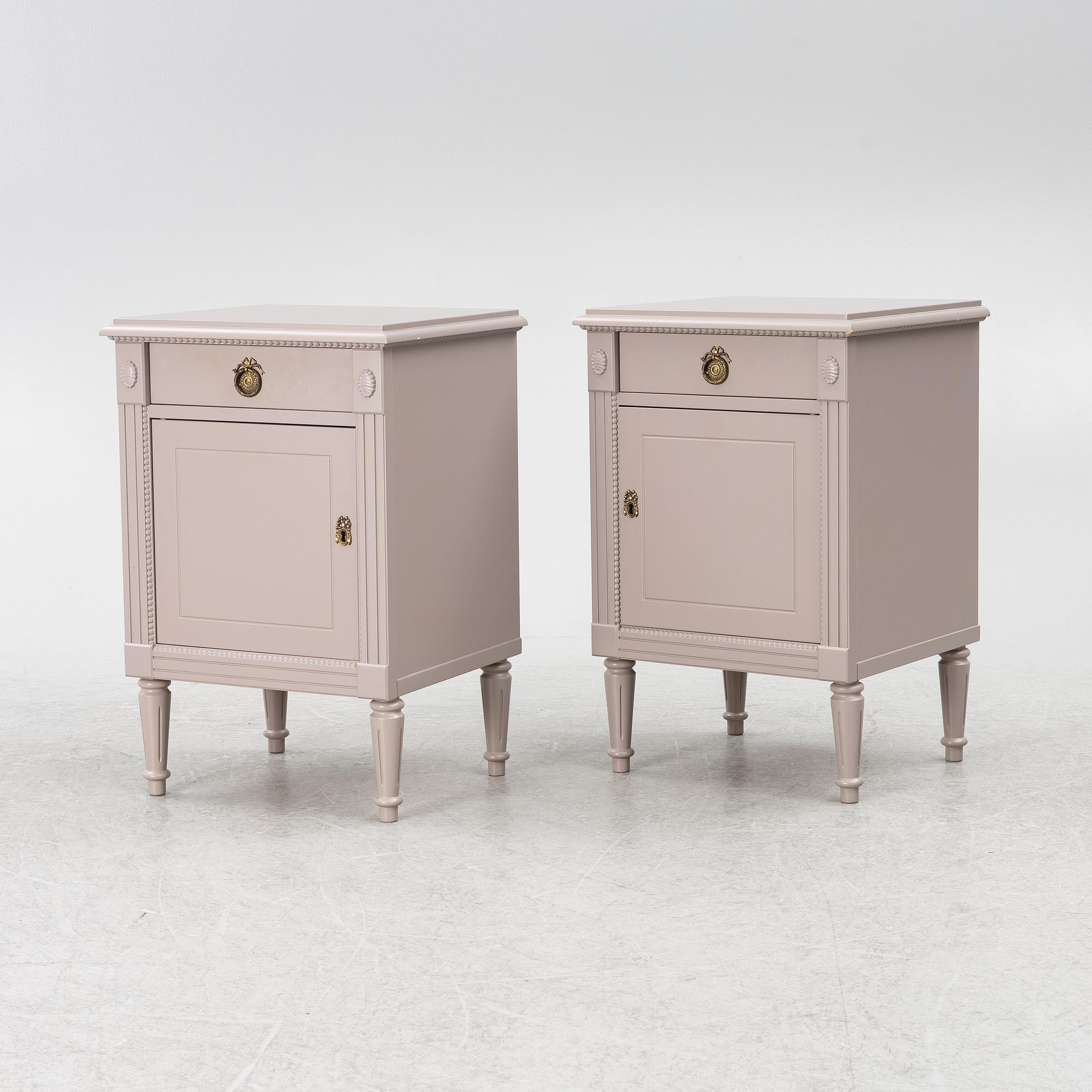 Nightstands, a pair, "Signum Gustavus", late 20th century.