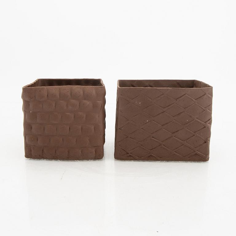 Signe Persson-Melin, a set of two signed and dated  02 earthenware bowls.