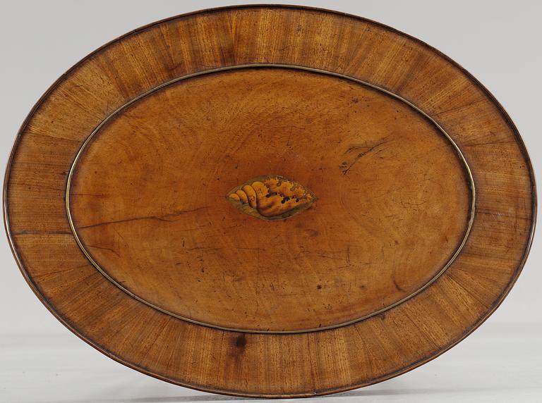 BORD. Sengustavianskt stockholmsarbete, 1800-talets början.