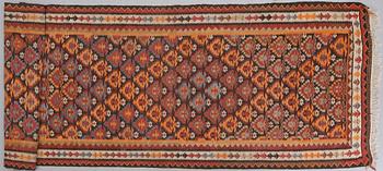 MATTA, Kelim, old, 455 x 115 cm.