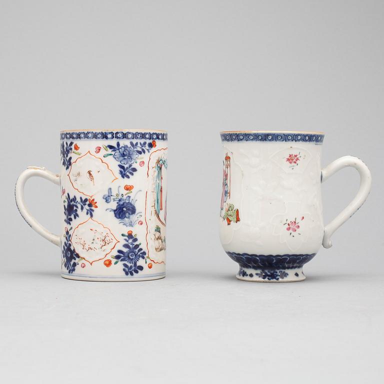 MUGGAR, 2 st porslin Qingdynastin, Qianlong (1736-95).