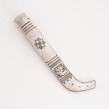 A reindeer horn knife by Gunnar Svonni, signed and dated 1998.