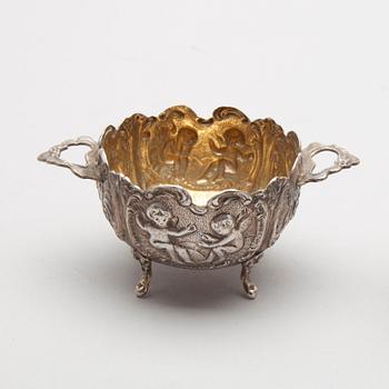 SOCKERSKÅL samt GRÄDDSNÄCKA, silver, Koivula Oy, Joensuu 1962. Tot vikt ca 167,9 g.