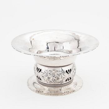 An art nouveau silver centrepiece, mark of K. Anderson, Stockholm 1915.