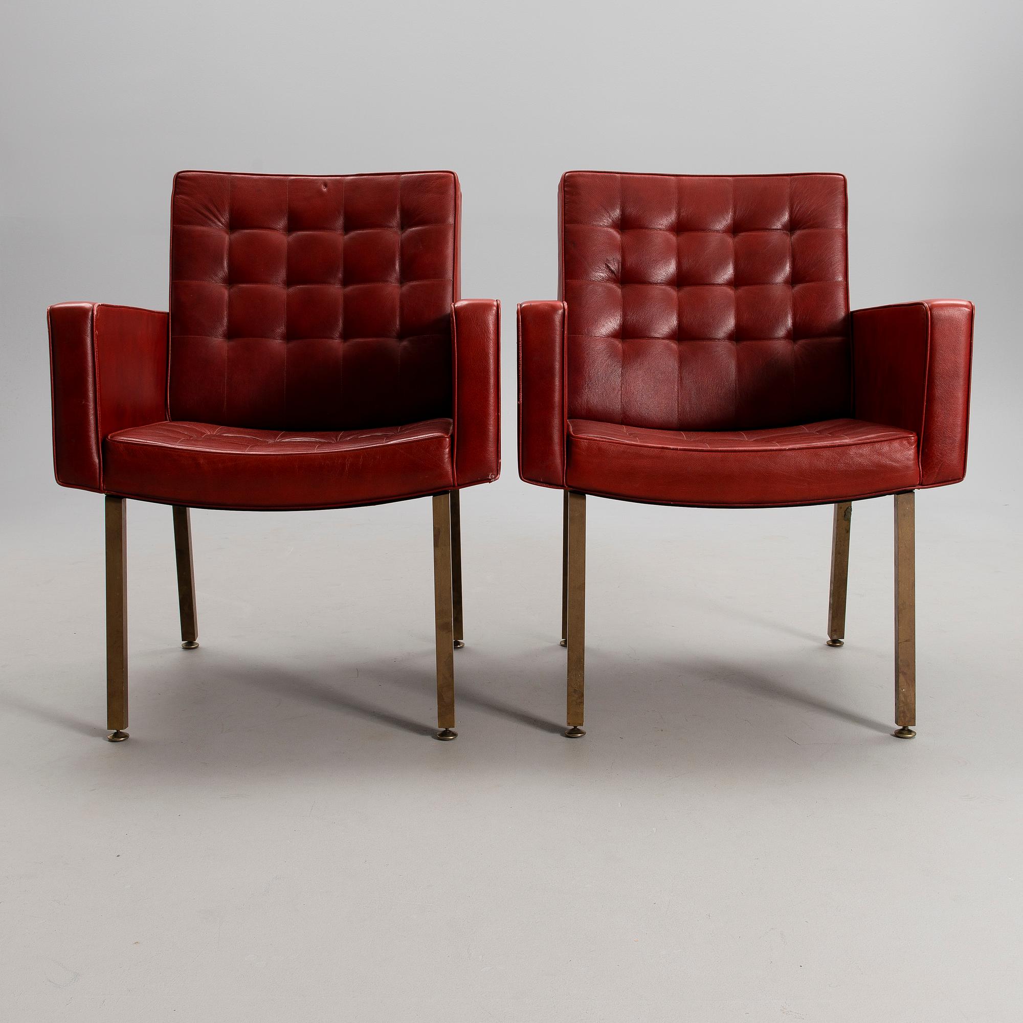 VINCENT CAFIERO, ETT PAR KARMSTOLAR. Knoll. 1960-tal.