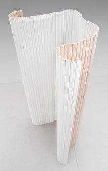 VIKSKÄRM, modellnr 100, Alvar Aalto, Artek, Finland.