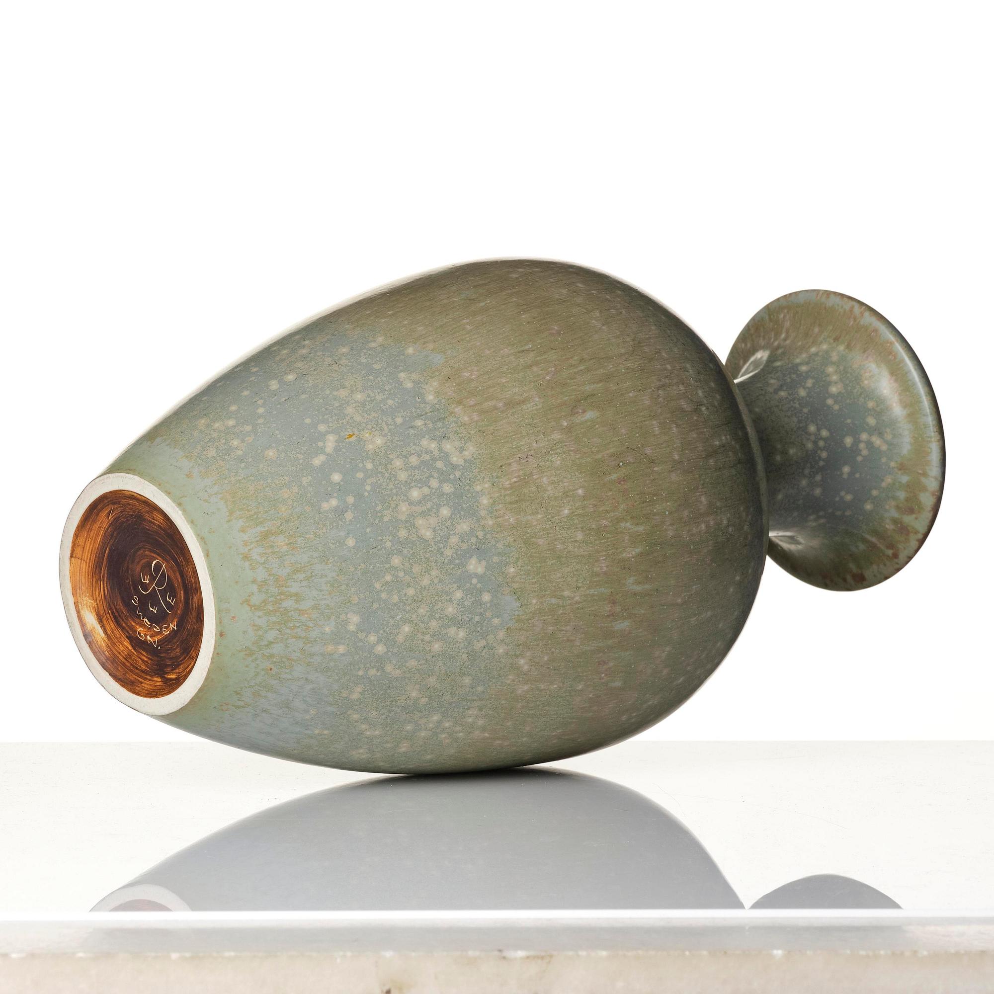 Gunnar Nylund, a stoneware vase, Rörstrand 1950s.