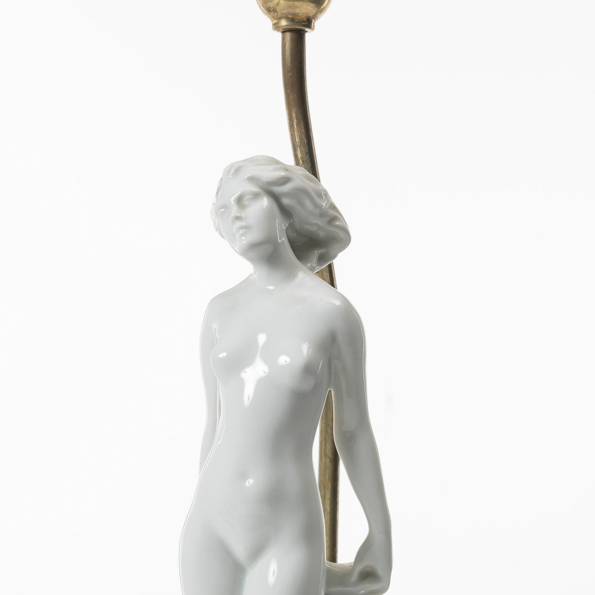 Yrjö Liipola, a table lamp/"Diana", Arabia.