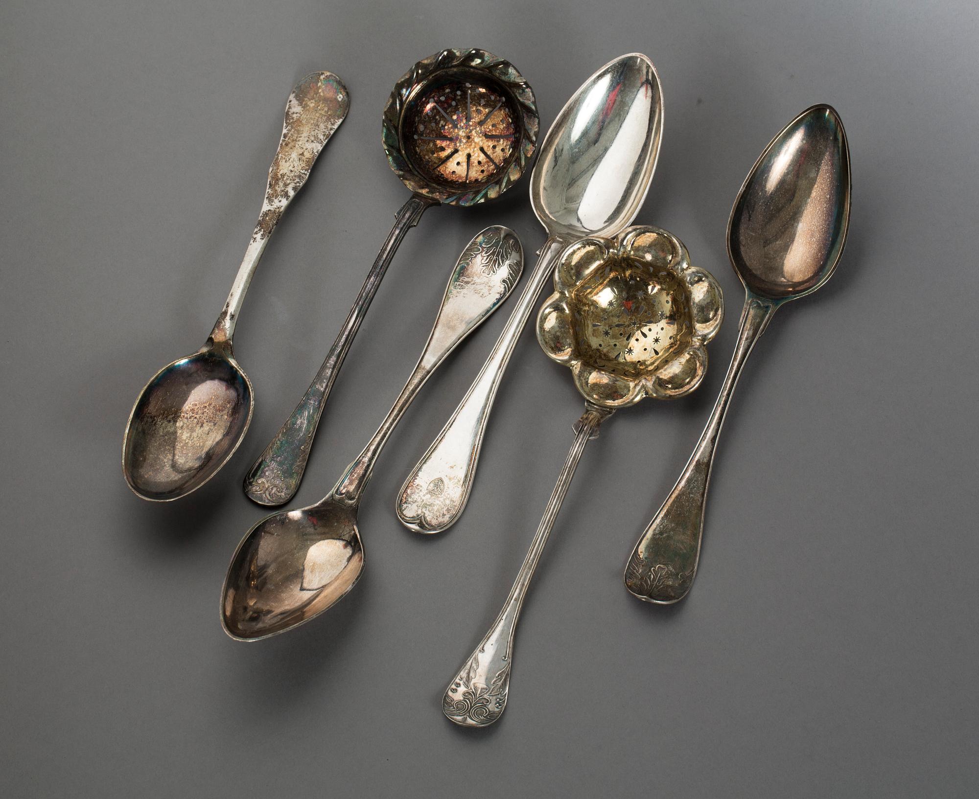 SKEDAR, 4 st samt STRÖSKED, 2 st, silver/nysilver, 1700/1800-tal. Total vikt ca 300 gram.