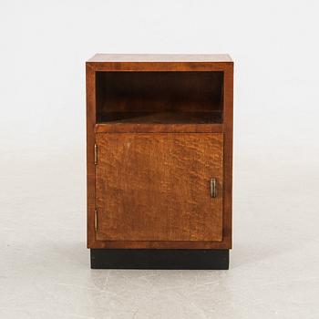 Sängbord, 1900-talets första hälft.