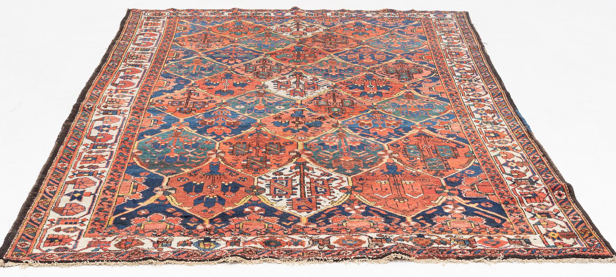 Matta, semiantik, Bakhtiari, ca 303 x 200 cm.