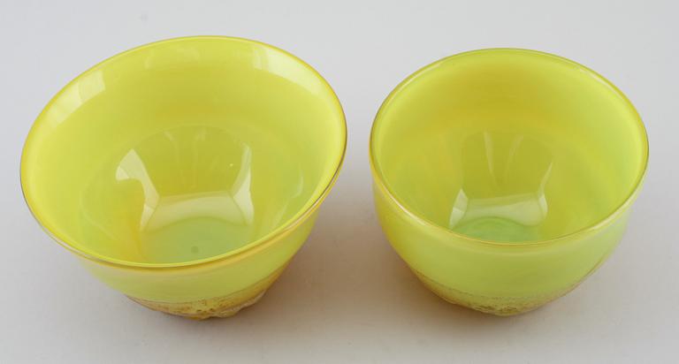 SKÅLAR, 2 st, glas, Bertil Vallien, signerade.