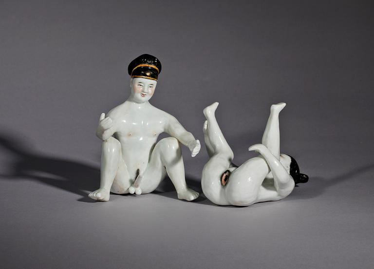 FIGURINER, 2 st, porslin, Kina. 1900-tal.
