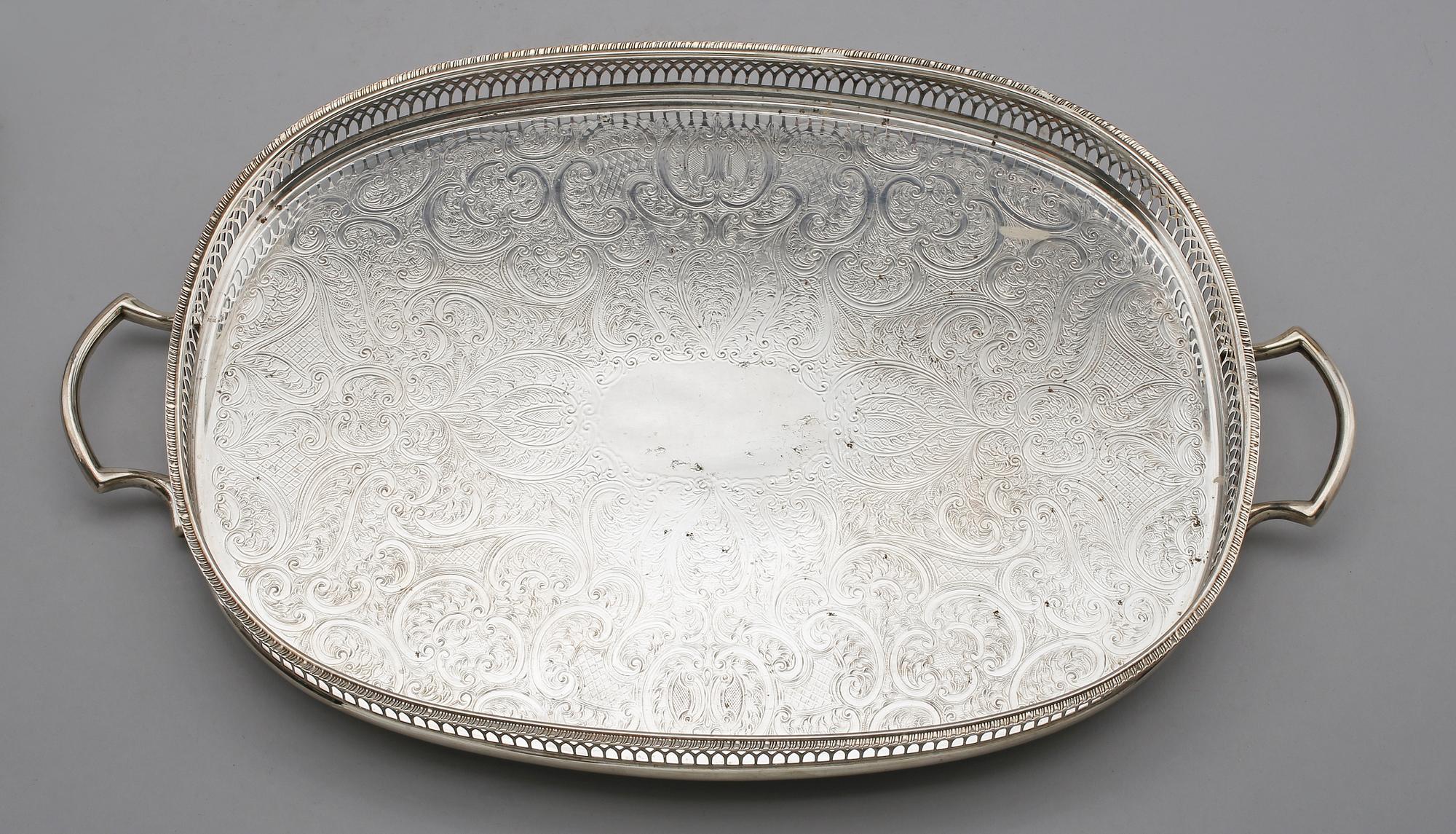 BRICKOR, 2 st, nysilver, 1900-tal.